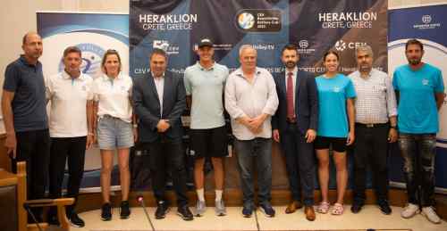 &Tau;&omicron; &Eta;&rho;ά&kappa;&lambda;&epsilon;&iota;&omicron; &sigma;&tau;&omicron; &epsilon;&pi;ί&kappa;&epsilon;&nu;&tau;&rho;&omicron; &tau;&omicron;&upsilon; &Pi;&alpha;&gamma;&kappa;ό&sigma;&mu;&iota;&omicron;&upsilon; Beach Volley