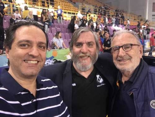 &Sigma;&tau;&upsilon;&lambda;&omicron;&beta;ά&tau;&eta;&sigmaf; &tau;&omicron;&upsilon; &Omicron;&Phi;&Eta;, &alpha;&lambda;&lambda;ά &kappa;&alpha;&iota; &tau;&omicron;&upsilon; &alpha;&theta;&lambda;&eta;&tau;&iota;&sigma;&mu;&omicron;ύ