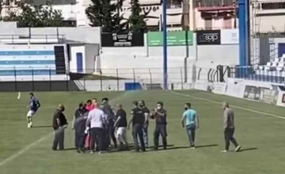 &Iota;&omega;&nu;&iota;&kappa;ό&sigmaf;-&Epsilon;&rho;&gamma;&omicron;&tau;έ&lambda;&eta;&sigmaf;: &Tau;&omicron; "&nu;&tau;&omicron;ύ" &sigma;&tau;&omicron;&nu; &delta;&iota;&alpha;&iota;&tau;&eta;&tau;ή &Phi;&omega;&tau;&iota;ά (VIDEO)