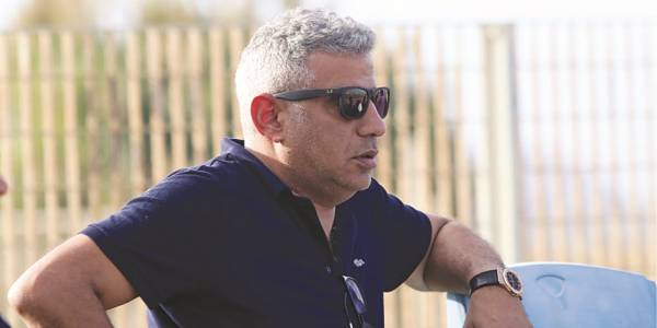 &Omicron; &Mu;ά&gamma;&kappa;&epsilon;&nu;&tau; &Sigma;ά&mu;&iota; &epsilon;ί&nu;&alpha;&iota; έ&nu;&alpha;&sigmaf; &mu;&pi;ί&zeta;&nu;&epsilon;&sigma;&mu;&alpha;&nu; &tau;&omicron;&upsilon; &pi;&omicron;&delta;&omicron;&sigma;&phi;&alpha;ί&rho;&omicron;&upsilon;