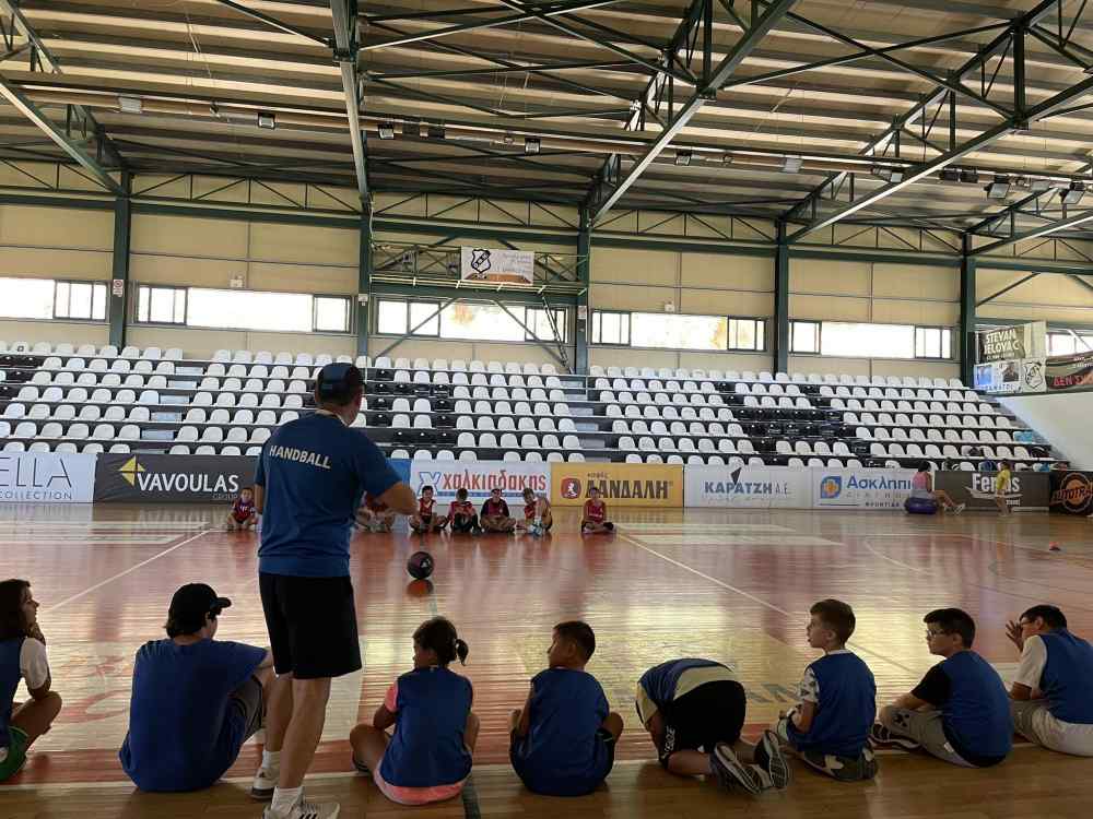 &Mu;&pi;ή&kappa;&epsilon; &sigma;&tau;&eta;&nu; 4&eta; &epsilon;&beta;&delta;&omicron;&mu;ά&delta;&alpha; &tau;&omicron; Summer Camp &tau;&omicron;&upsilon; &Epsilon;&rho;&alpha;&sigma;&iota;&tau;έ&chi;&nu;&eta; &Omicron;&Phi;&Eta;