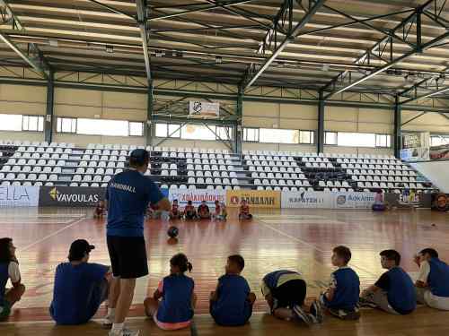 &Mu;&pi;ή&kappa;&epsilon; &sigma;&tau;&eta;&nu; 4&eta; &epsilon;&beta;&delta;&omicron;&mu;ά&delta;&alpha; &tau;&omicron; Summer Camp &tau;&omicron;&upsilon; &Epsilon;&rho;&alpha;&sigma;&iota;&tau;έ&chi;&nu;&eta; &Omicron;&Phi;&Eta;