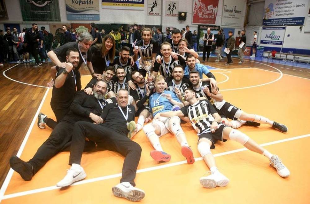 &Kappa;&rho;ά&tau;&eta;&sigma;&epsilon; 6 &pi;&alpha;ί&kappa;&tau;&epsilon;&sigmaf; &gamma;&iota;&alpha; &tau;&eta;&nu; Volley League o &Omicron;&Phi;&Eta;-4 &Kappa;&rho;&eta;&tau;&iota;&kappa;&omicron;ί &sigma;&tau;&omicron; &rho;ό&sigma;&tau;&epsilon;&rho;