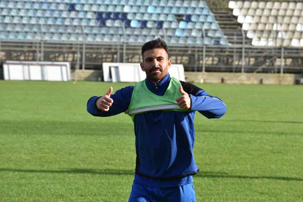 &Mu;&iota;&alpha; &alpha;&kappa;ό&mu;&eta; &omicron;&mu;ά&delta;&alpha; &epsilon;&pi;έ&sigma;&tau;&rho;&epsilon;&psi;&epsilon; &sigma;&tau;&omicron; &gamma;ή&pi;&epsilon;&delta;&omicron;