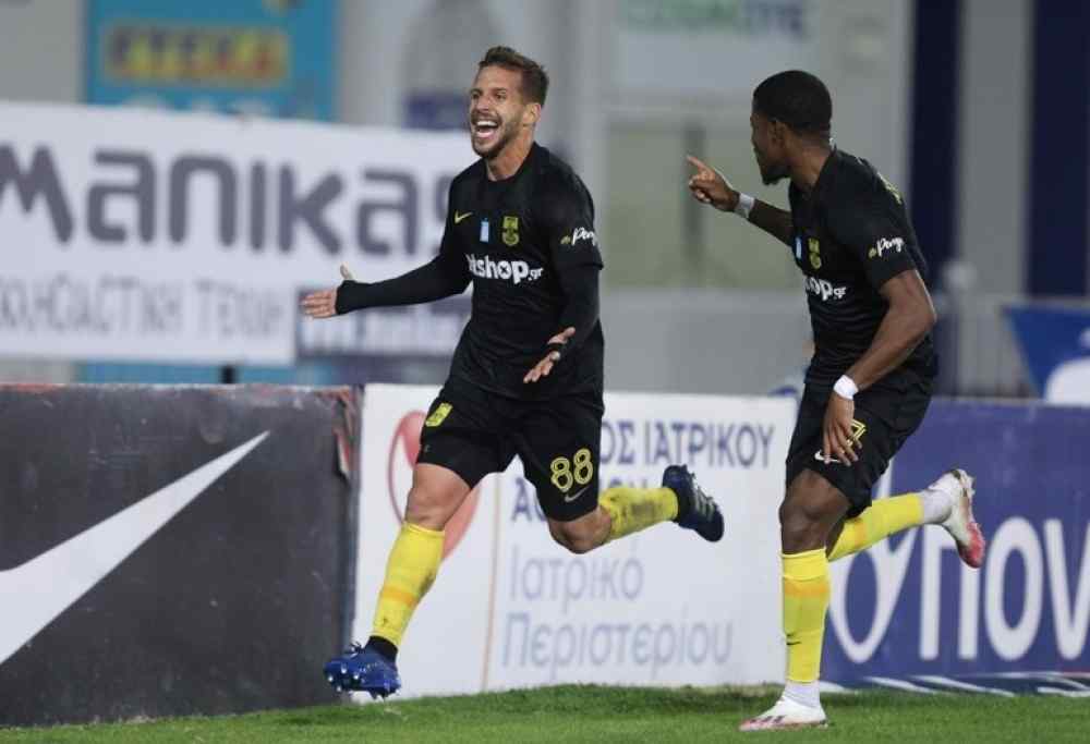 &Mu;ά&gamma;&kappa;&alpha;&sigmaf; &Alpha;&rho;&eta;&sigmaf; &sigma;&tau;&omicron; &Pi;&epsilon;&rho;&iota;&sigma;&tau;έ&rho;&iota;: &Epsilon;&chi;&alpha;&nu;&epsilon; 2-0 &kappa;&alpha;&iota; &iota;&sigma;&omicron;&phi;ά&rho;&iota;&sigma;&epsilon; &sigma;&epsilon; 2-2 &mu;&epsilon; &delta;έ&kappa;&alpha; &pi;&alpha;ί&kappa;&tau;&epsilon;&sigmaf;! (VIDEO)