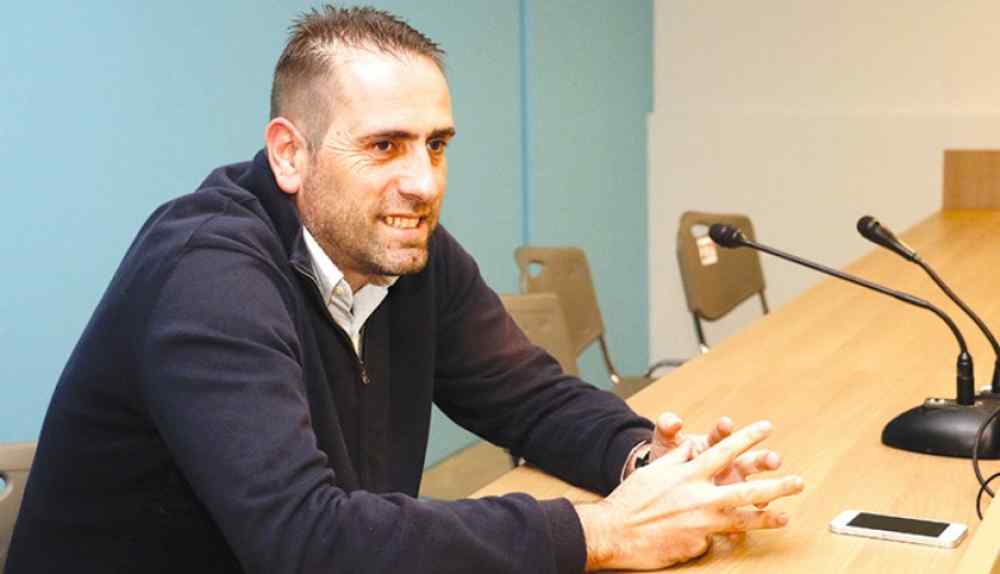 &Epsilon;&pi;&iota;&tau;έ&lambda;&omicron;&upsilon;&sigmaf; &sigma;έ&nu;&tau;&rho;&alpha;: &Eta; &omicron;&rho;&gamma;ή έ&gamma;&iota;&nu;&epsilon; &chi;&alpha;&rho;ά