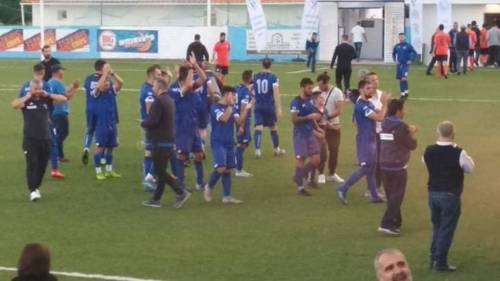 &Tau;&omicron;&pi;&iota;&kappa;ό: &Mu;&epsilon; &Pi;&omicron;&rho;&tau;&omicron;&gamma;&alpha;&lambda;&iota;&kappa;ή &sigma;&phi;&rho;&alpha;&gamma;ί&delta;&alpha;, &nu;ί&kappa;&eta; &tau;ί&tau;&lambda;&omicron;&upsilon; &eta; &Delta;&alpha;&mu;ά&sigma;&tau;&alpha;-&Omicron;&lambda;&alpha; &tau;&alpha; &alpha;&pi;&omicron;&tau;&epsilon;&lambda;έ&sigma;&mu;&alpha;&tau;&alpha;
