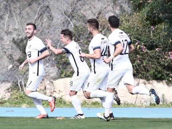 &Omicron; &Nu;&tau;ί&nu;&alpha;&sigmaf;...&alpha;&iota;&sigma;&theta;ά&nu;&epsilon;&tau;&alpha;&iota; &Phi;&rho;&alpha;&nu;&tau;&zeta;έ&sigma;&kappa;&omicron;&sigmaf; &kappa;&alpha;&iota; &Nu;&tau;&epsilon;&gamma;&iota;ά&nu;&omicron;&phi; &sigma;&tau;&eta;&nu; &tau;&omicron;&pi;&omicron;&theta;&epsilon;&sigma;ί&alpha; &Epsilon;&lambda; &Pi;ά&sigma;&omicron;!