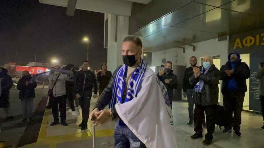 &Mu;&epsilon; &sigma;&upsilon;&nu;&theta;ή&mu;&alpha;&tau;&alpha; &kappa;&alpha;&iota; &kappa;&alpha;&pi;&nu;&omicron;&gamma;ό&nu;&alpha; &upsilon;&pi;&omicron;&delta;έ&chi;&theta;&eta;&kappa;&alpha;&nu; &tau;&omicron; &mu;&epsilon;&gamma;&alpha;&lambda;ύ&tau;&epsilon;&rho;&omicron; ό&nu;&omicron;&mu;&alpha; &sigma;&tau;&eta;&nu; &iota;&sigma;&tau;&omicron;&rho;ί&alpha; &tau;&omicron;&upsilon; &Eta;&rho;&omicron;&delta;ό&tau;&omicron;&upsilon; (VIDEOS)