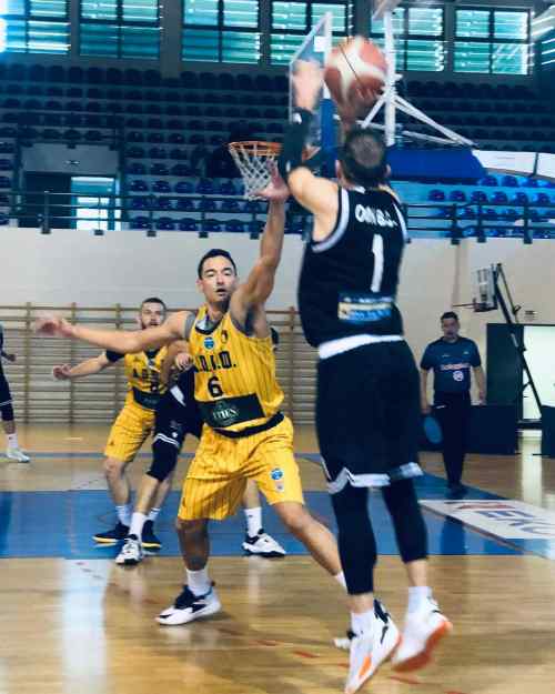 &Epsilon;&chi;&alpha;&sigma;&epsilon; &nu;ί&kappa;&eta; &kappa;&alpha;&iota; &delta;&iota;&alpha;&phi;&omicron;&rho;ά &omicron; &Omicron;&Phi;&Eta; &alpha;&pi;&omicron; &tau;&omicron; &Pi;. &Phi;ά&lambda;&eta;&rho;&omicron;