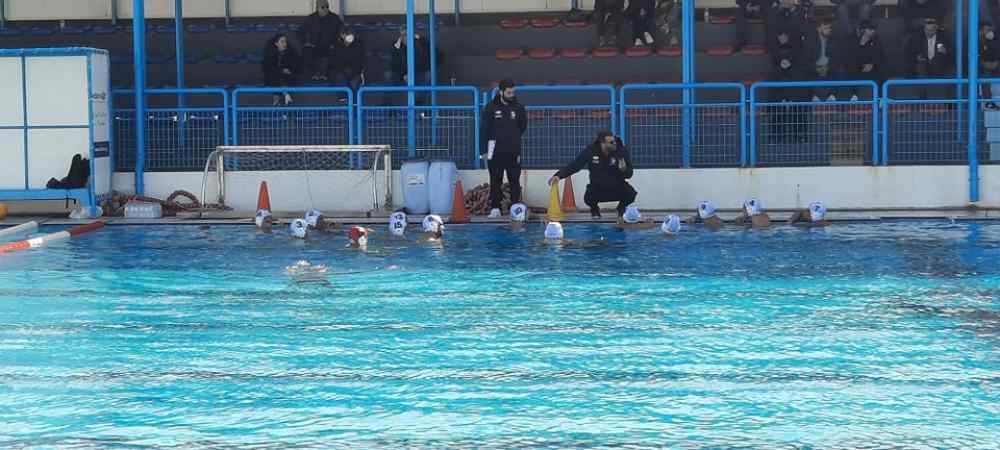 &Xi;&epsilon;&kappa;ί&nu;&eta;&mu;&alpha; &mu;&epsilon; ή&tau;&tau;&alpha; &omicron; &Omicron;&Phi;&Eta;