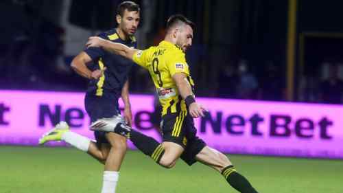 A&rho;&eta;&sigmaf;: &Mu;έ&sigma;&alpha; &omicron; &Mu;ά&nu;&omicron;&sigmaf;, έ&xi;&omega; &omicron; &Mu;&alpha;&tau;έ&omicron; &Gamma;&kappa;&alpha;&rho;&sigma;ί&alpha; &mu;&epsilon; &Omicron;&Phi;&Eta;