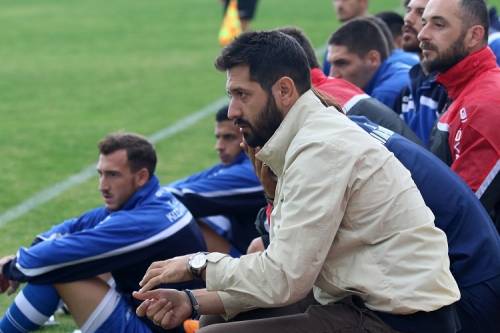 &Pi;&epsilon;&tau;&rho;ά&kappa;&eta;&sigmaf;: "&Chi;&alpha;&rho;&omicron;ύ&mu;&epsilon;&nu;&omicron;&sigmaf; &pi;&omicron;&upsilon; &xi;&epsilon;&kappa;&iota;&nu;ά&mu;&epsilon; &epsilon;&nu;&tau;ό&sigmaf; έ&delta;&rho;&alpha;&sigmaf;"