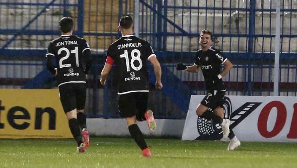&Omicron; &Nu;&iota;ό&pi;&lambda;&iota;&alpha;&sigmaf; "&beta;ά&phi;&tau;&iota;&sigma;&epsilon;" &phi;&omicron;&rho; &tau;&omicron;&nu; &Lambda;ά&mu;&pi;&rho;&omicron;&upsilon;