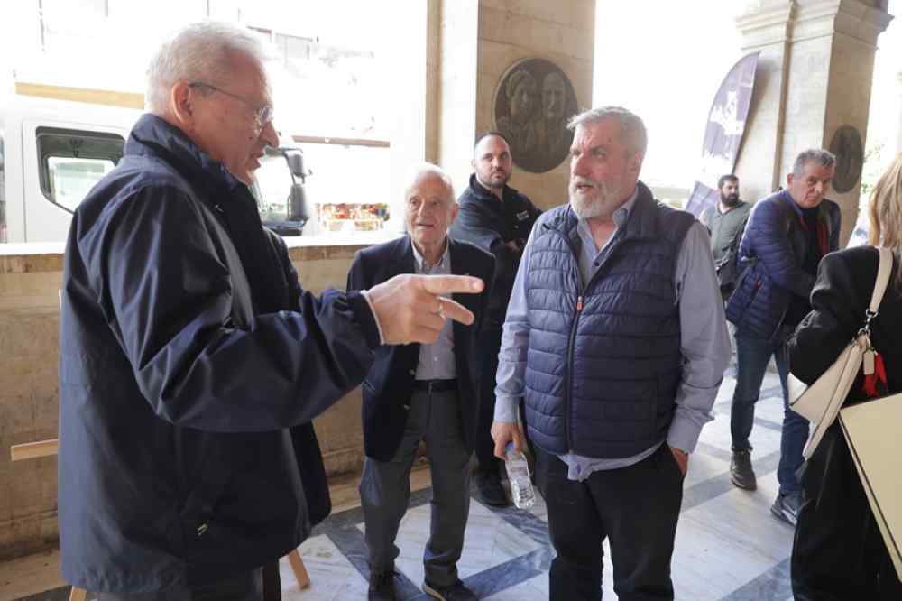 &Omicron; &Omicron;&Phi;&Eta; &epsilon;ί&nu;&alpha;&iota; &tau;&omicron; &epsilon;&pi;&alpha;&gamma;&gamma;&epsilon;&lambda;&mu;&alpha;&tau;&iota;&kappa;ό &pi;&omicron;&delta;ό&sigma;&phi;&alpha;&iota;&rho;&omicron;, &alpha;&lambda;&lambda;ά &kappa;&alpha;&iota; &omicron; &Epsilon;&rho;&alpha;&sigma;&iota;&tau;&epsilon;&chi;&nu;&iota;&kappa;ό&sigmaf; &alpha;&theta;&lambda;&eta;&tau;&iota;&sigma;&mu;ό&sigmaf;