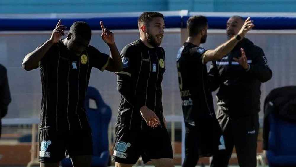&Epsilon;&nu;&alpha; &tau;&rho;ί&pi;&omicron;&nu;&tau;&omicron; &alpha;&pi;&omicron; &tau;&eta;&nu; &kappa;&omicron;&rho;&upsilon;&phi;ή &omicron; &Epsilon;&rho;&gamma;&omicron;&tau;έ&lambda;&eta;&sigmaf;-&Delta;&epsilon;ί&tau;&epsilon; &tau;&iota; έ&gamma;&iota;&nu;&epsilon; &sigma;&tau;&eta;&nu; &Sigma;&omicron;ύ&pi;&epsilon;&rho; &Lambda;ί&gamma;&kappa; 2