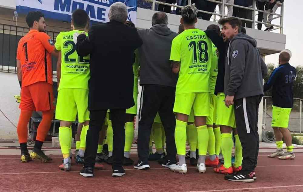 To&nu; &gamma;&kappa;&rho;έ&mu;&iota;&sigma;&epsilon; &alpha;&pi;&omicron; &tau;&eta;&nu; &kappa;&omicron;&rho;&upsilon;&phi;ή (VIDEOS)