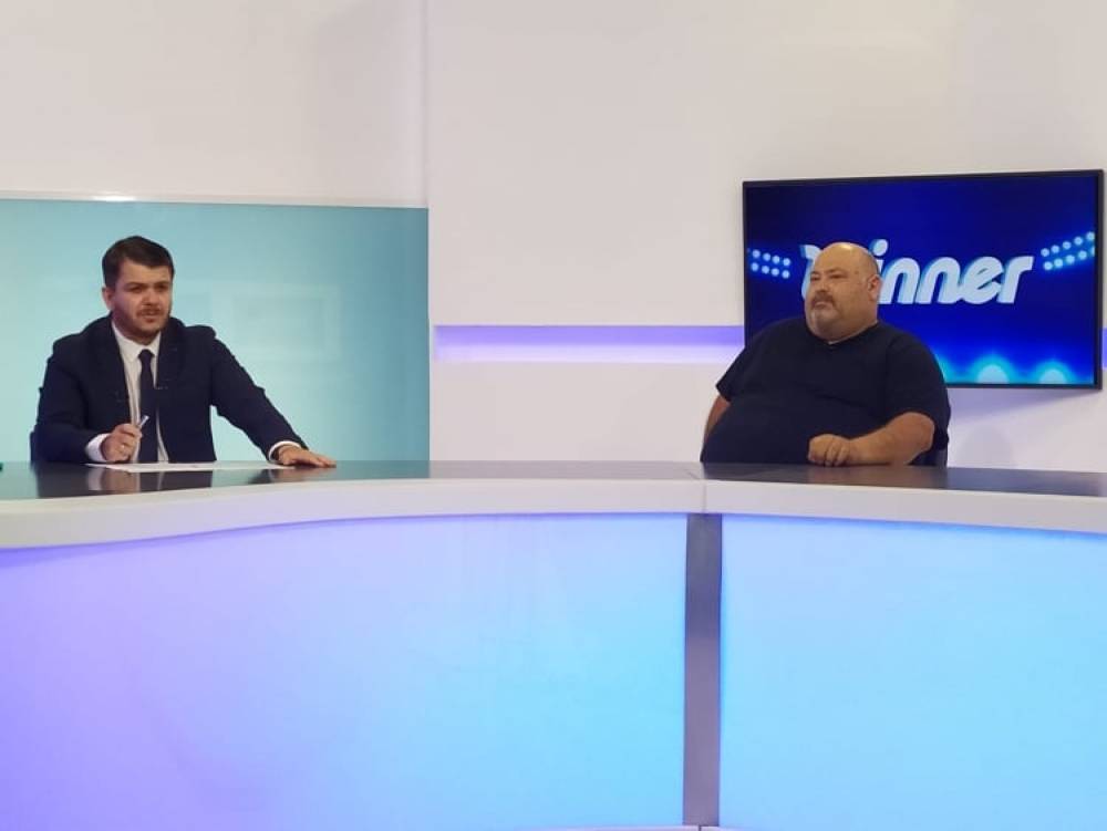 &Sigma;&upsilon;&gamma;&kappa;&lambda;ό&nu;&iota;&sigma;&epsilon; &sigma;&tau;&omicron; WINNER &omicron; &Gamma;&iota;ά&nu;&nu;&eta;&sigmaf; &Alpha;&sigma;&sigma;&alpha;&rho;&gamma;&iota;&omega;&tau;ά&kappa;&eta;&sigmaf;: &Omicron; &alpha;&theta;&lambda;&eta;&tau;&iota;&kappa;ό&sigmaf; &pi;&alpha;&rho;ά&gamma;&omicron;&nu;&tau;&alpha;&sigmaf; &pi;&omicron;&upsilon; &nu;ί&kappa;&eta;&sigma;&epsilon; &tau;&omicron;&nu; &kappa;&omicron;&rho;&omega;&nu;&omicron;ϊ&omicron; (VIDEO)
