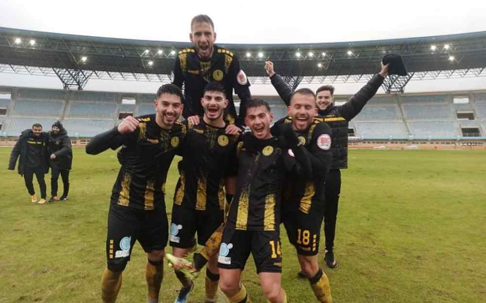 &Sigma;&omicron;ύ&pi;&epsilon;&rho; &Lambda;ί&gamma;&kappa; 2: O K&omega;&sigma;&tau;&alpha;&nu;ά&sigma;&iota;&omicron;&sigmaf; "&psi;ή&lambda;&omega;&sigma;&epsilon;" &tau;&omicron;&nu; &Epsilon;&rho;&gamma;&omicron;&tau;έ&lambda;&eta;-&Sigma;&kappa;ό&rho;&alpha;&rho;&epsilon; &gamma;&iota;&alpha; 4&omicron; &sigma;&epsilon;&rho;ί &pi;&alpha;&iota;&chi;&nu;ί&delta;&iota;!