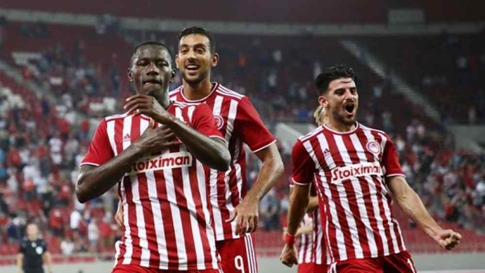 &Mu;&epsilon; &gamma;&kappa;&omicron;&lambda;ά&rho;&alpha; &tau;&omicron;&upsilon; &Kappa;&alpha;&mu;&alpha;&rho;ά, &pi;&rho;&omicron;&beta;ά&delta;&iota;&sigma;&mu;&alpha; &pi;&rho;ό&kappa;&rho;&iota;&sigma;&eta;&sigmaf; &omicron; &Omicron;&lambda;&upsilon;&mu;&pi;&iota;&alpha;&kappa;ό&sigmaf;