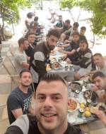&Mu;&epsilon; selfie, &mu;&pi;&rho;&iota;&tau;&zeta;&omicron;&lambda;ά&kappa;&iota;&alpha; &kappa;&alpha;&iota; &mu;&pi;&iota;&rho;ί&tau;&sigma;&epsilon;&sigmaf;  &delta;ί&nu;&omicron;&upsilon;&nu;...&pi;ό&nu;&omicron;!