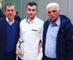 &Tau;&iota;&mu;ή&theta;&eta;&kappa;&epsilon; &omicron; &kappa;&omicron;&rho;&upsilon;&phi;&alpha;ί&omicron;&sigmaf; &alpha;&theta;&lambda;&eta;&tau;ή&sigmaf; &tau;&omicron;&upsilon; &Omicron;&Phi;&Eta;