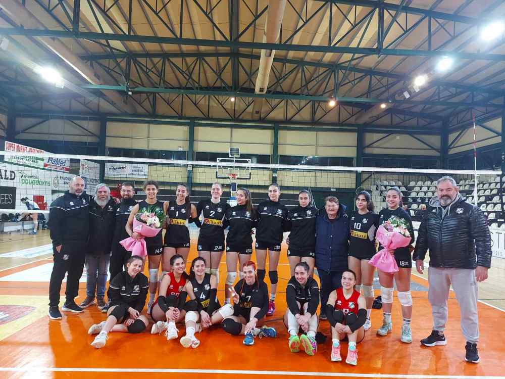 8&eta; &phi;&epsilon;&tau;&iota;&nu;ή &nu;ί&kappa;&eta; &mu;&epsilon; ...ά&rho;&omega;&mu;&alpha; &Epsilon;&theta;&nu;&iota;&kappa;ή&sigmaf;