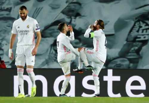 &Pi;έ&rho;&alpha;&sigma;&alpha;&nu; &sigma;&tau;&omicron;&upsilon;&sigmaf; "8" (VIDEOS)