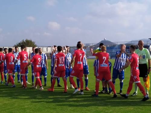 &Gamma;' &Epsilon;&theta;&nu;&iota;&kappa;ή: &Xi;&alpha;&nu;ά &kappa;&omicron;&rho;&upsilon;&phi;ή &omicron; &Eta;&rho;ό&delta;&omicron;&tau;&omicron;&sigmaf;-&Omicron;&lambda;&alpha; &tau;&alpha; &alpha;&pi;&omicron;&tau;&epsilon;&lambda;έ&sigma;&mu;&alpha;&tau;&alpha;
