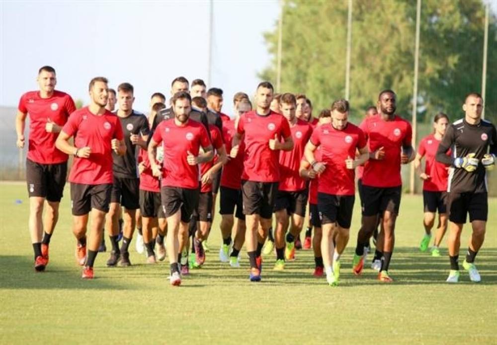 &Phi;&iota;&lambda;&iota;&kappa;ή ή&tau;&tau;&alpha; &tau;&omicron;&upsilon; &Pi;&lambda;&alpha;&tau;&alpha;&nu;&iota;ά &alpha;&pi;&omicron; &tau;&eta;&nu; &Xi;ά&nu;&theta;&eta;