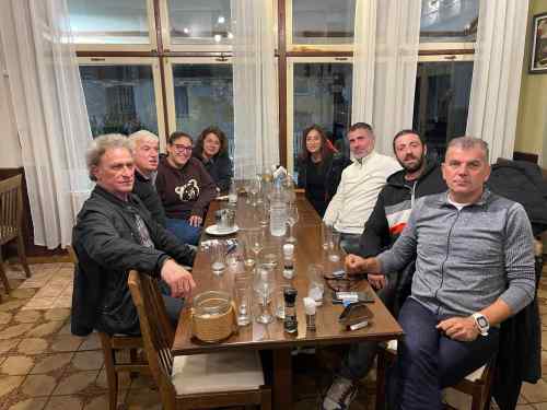 &Chi;&alpha;&mu;ό&gamma;&epsilon;&lambda;&alpha; &sigma;&tau;&omicron;&nu; &sigma;&tau;ί&beta;&omicron; &tau;&omicron;&upsilon; &Omicron;&Phi;&Eta; &gamma;&iota;&alpha; &tau;&eta;&nu; 9&eta; &theta;έ&sigma;&eta; &sigma;&tau;&eta;&nu; &Epsilon;&lambda;&lambda;ά&delta;&alpha;