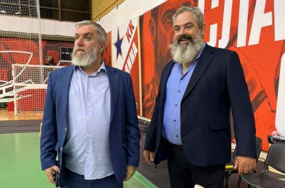 &Sigma;&upsilon;&gamma;&chi;&alpha;&rho;&eta;&tau;ή&rho;&iota;&alpha; &tau;&omicron;&upsilon; &Gamma;&iota;ά&nu;&nu;&eta; &Delta;&alpha;&nu;&delta;ά&lambda;&eta; &sigma;&tau;&omicron;&upsilon;&sigmaf; &pi;&alpha;ί&kappa;&tau;&epsilon;&sigmaf; &tau;&omicron;&upsilon; &Omicron;&Phi;&Eta;: "&Kappa;ά&nu;&alpha;&mu;&epsilon; &mu;&iota;&alpha; &pi;&omicron;&lambda;ύ &kappa;&alpha;&lambda;ή &alpha;&rho;&chi;ή &sigma;&tau;&eta; &sigma;&epsilon;&zeta;ό&nu;"